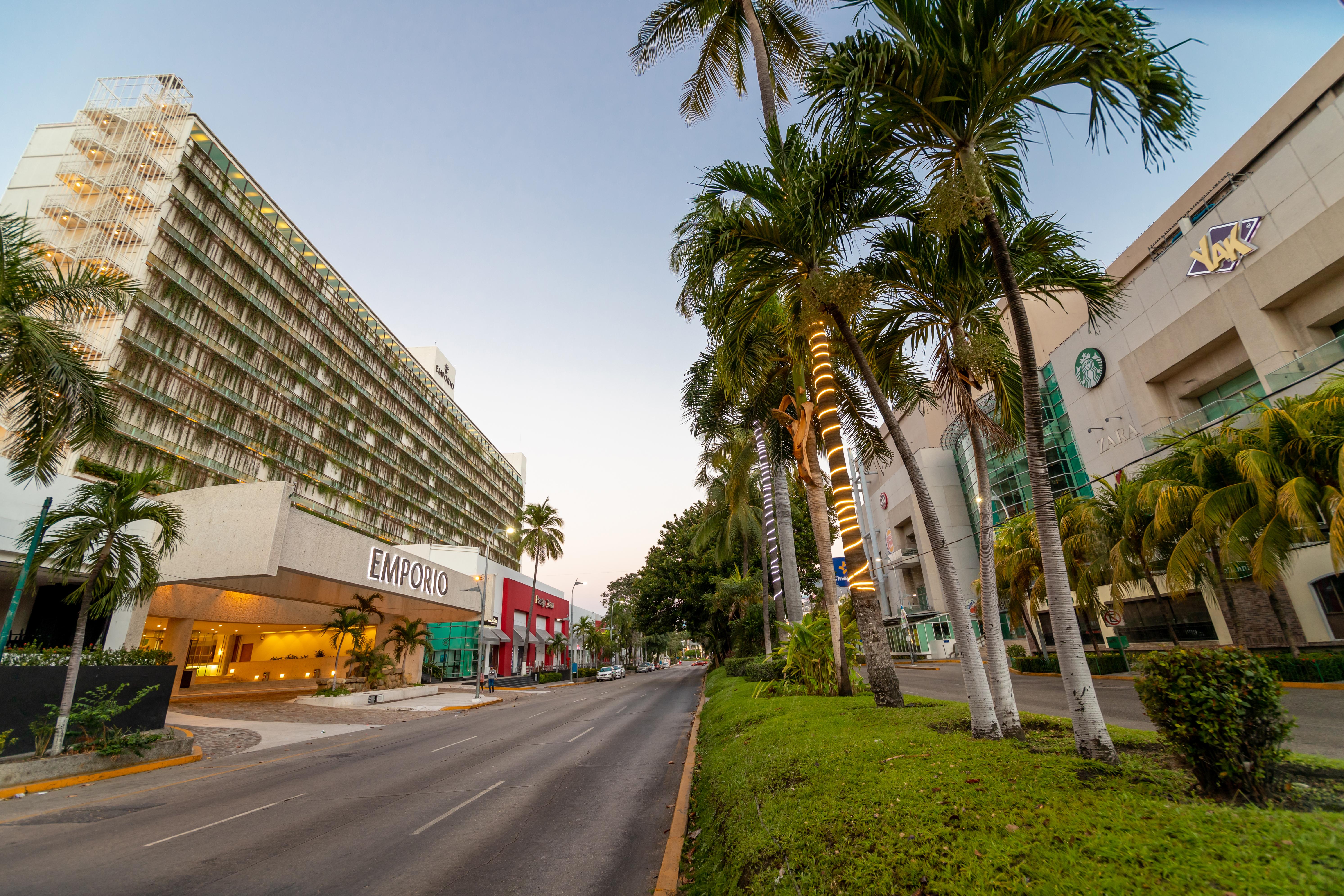 Emporio Acapulco Hotell Exteriör bild Paseo Ahumada