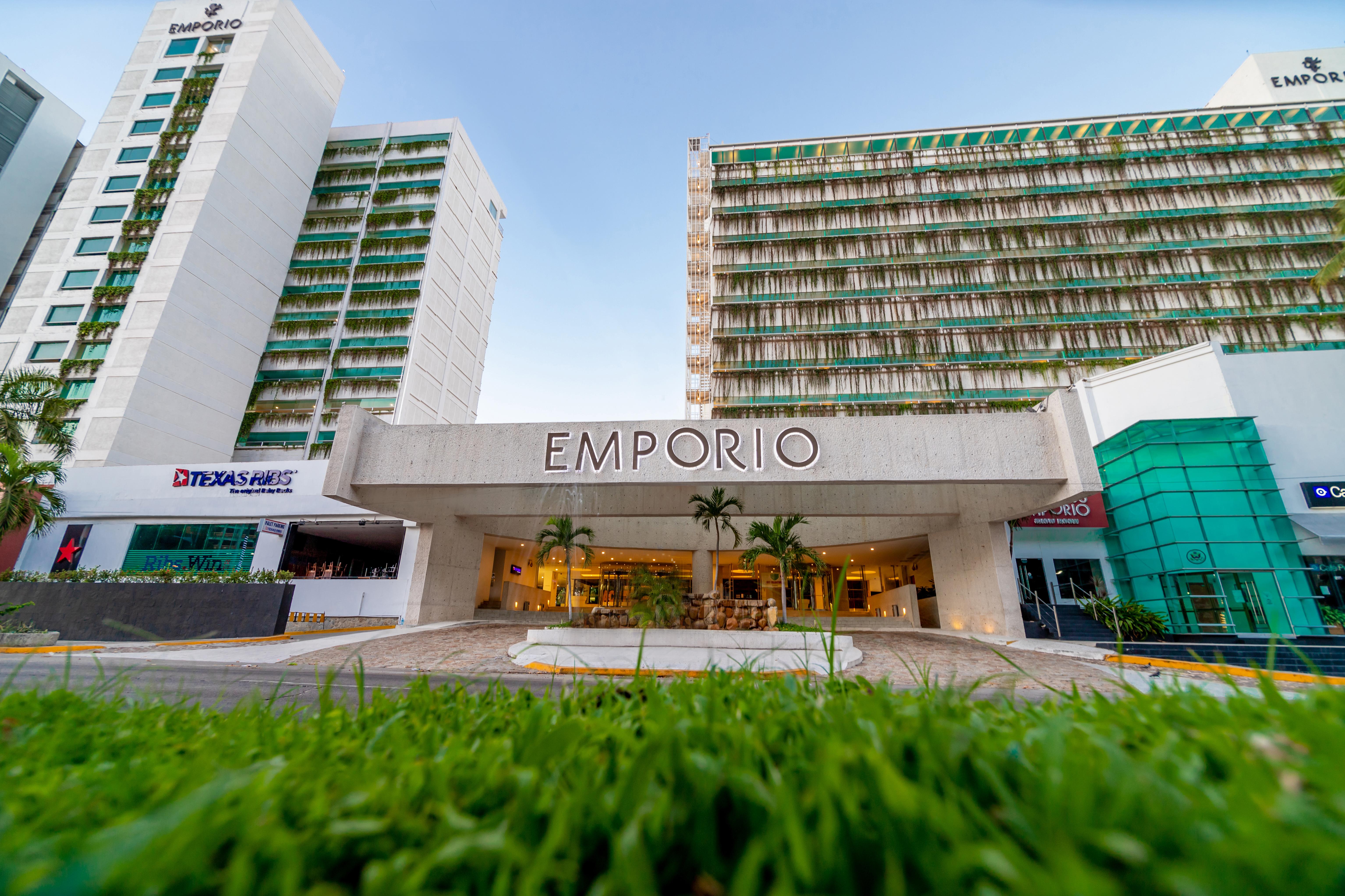 Emporio Acapulco Hotell Exteriör bild Emporio shopping mall